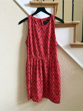 Sleeveless Chevron Print Red-Pink Dress